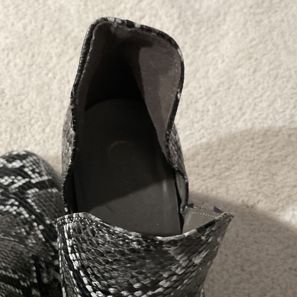 Elegant Snakeskin Ankle Booties - Picture 4 of 6